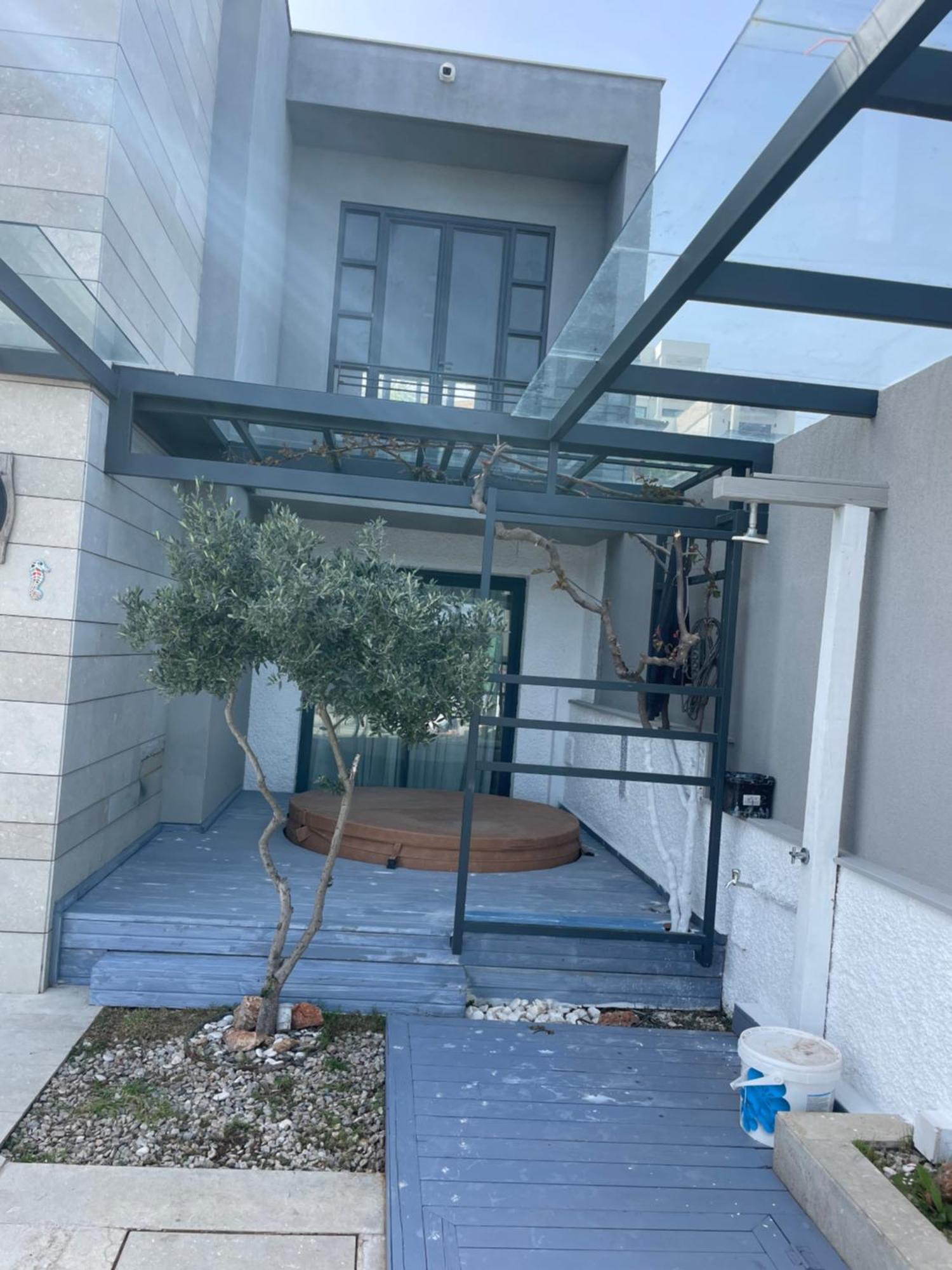 Villa Havuzlu Ve Jakuzuli Lueks