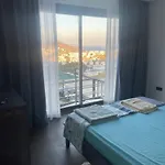 Havuzlu Ve Jakuzuli Lueks Villa